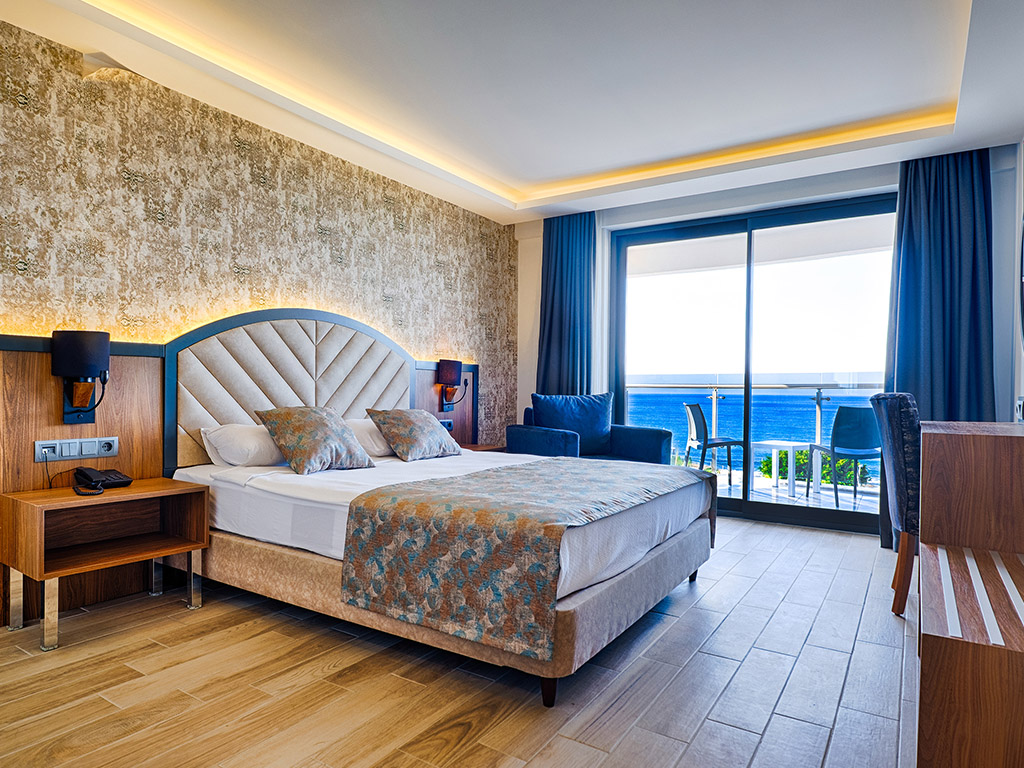 Standard Sea View Room sleeping area
